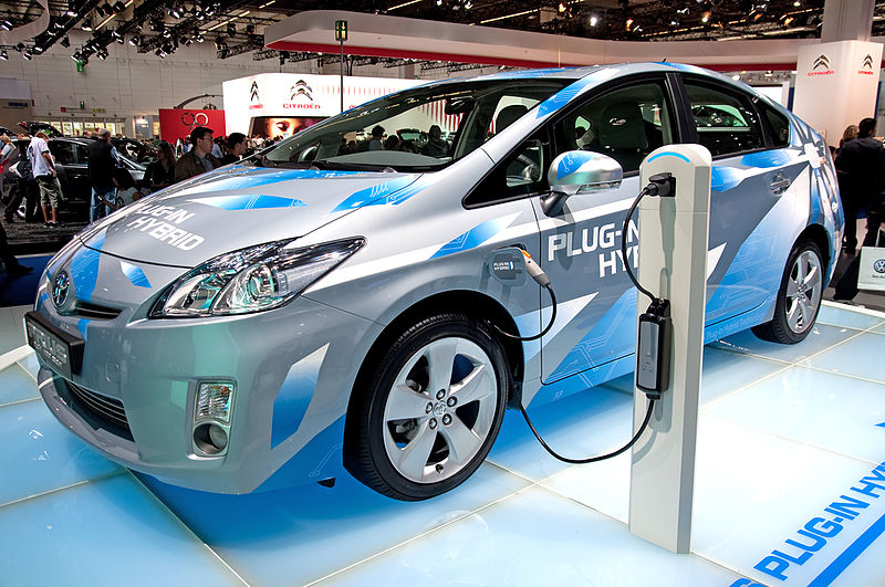 Electric_Vehicle_EV_used_as_an_alternative_of_energy_conservation_of_oil